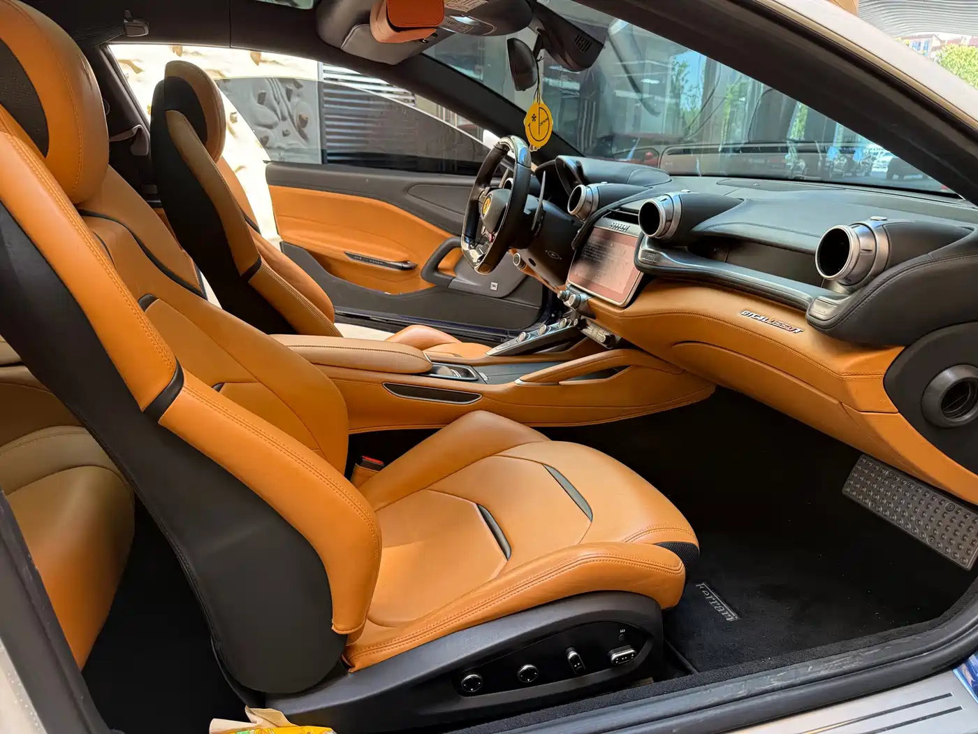 Ferrari GTC4Lusso 2018 2017 3.9T V8