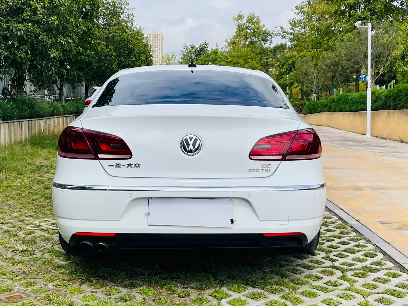 Volkswagen FAW-Volkswagen CC 2018 1.8TSI Luxury фото 7