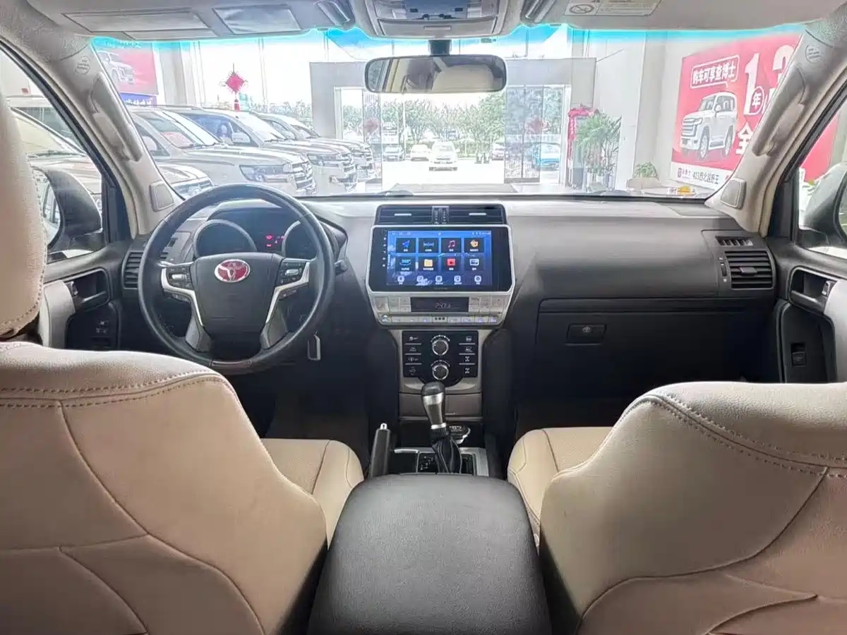 Toyota Prado (Import) 2010 2.7L Auto Luxury фото 5