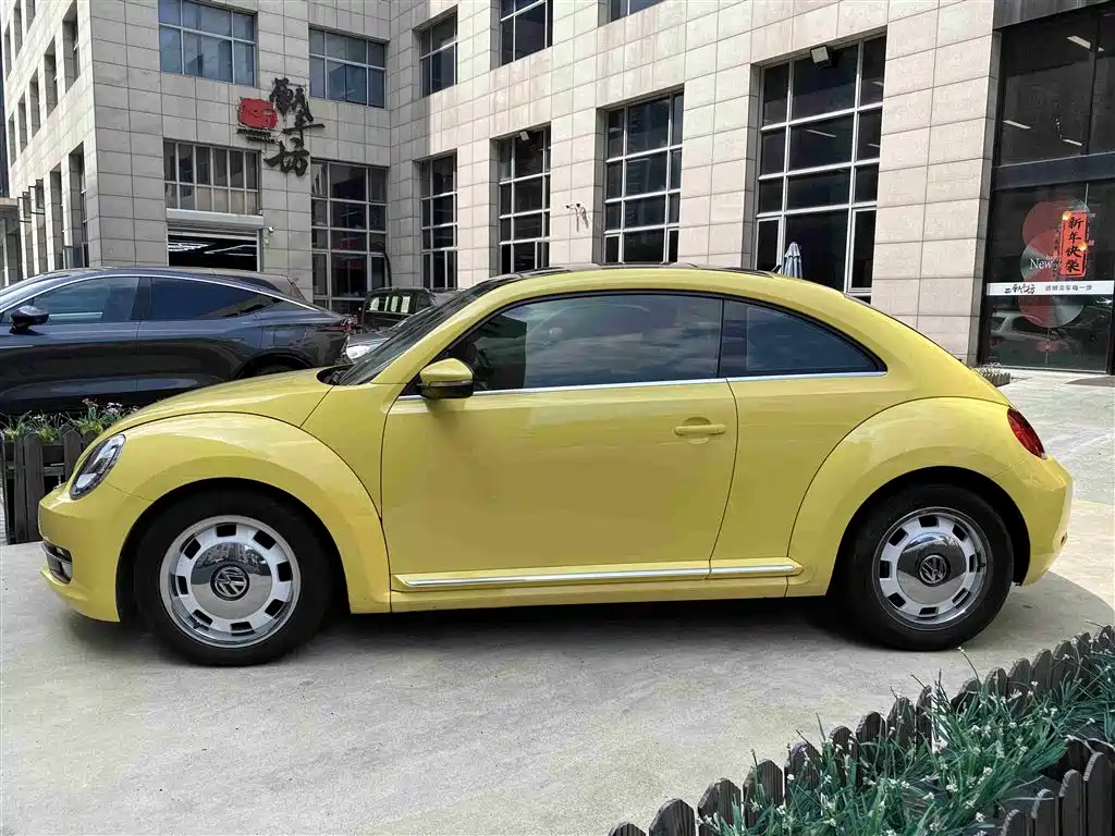 Volkswagen Beetle 2015 180TSI фото 3