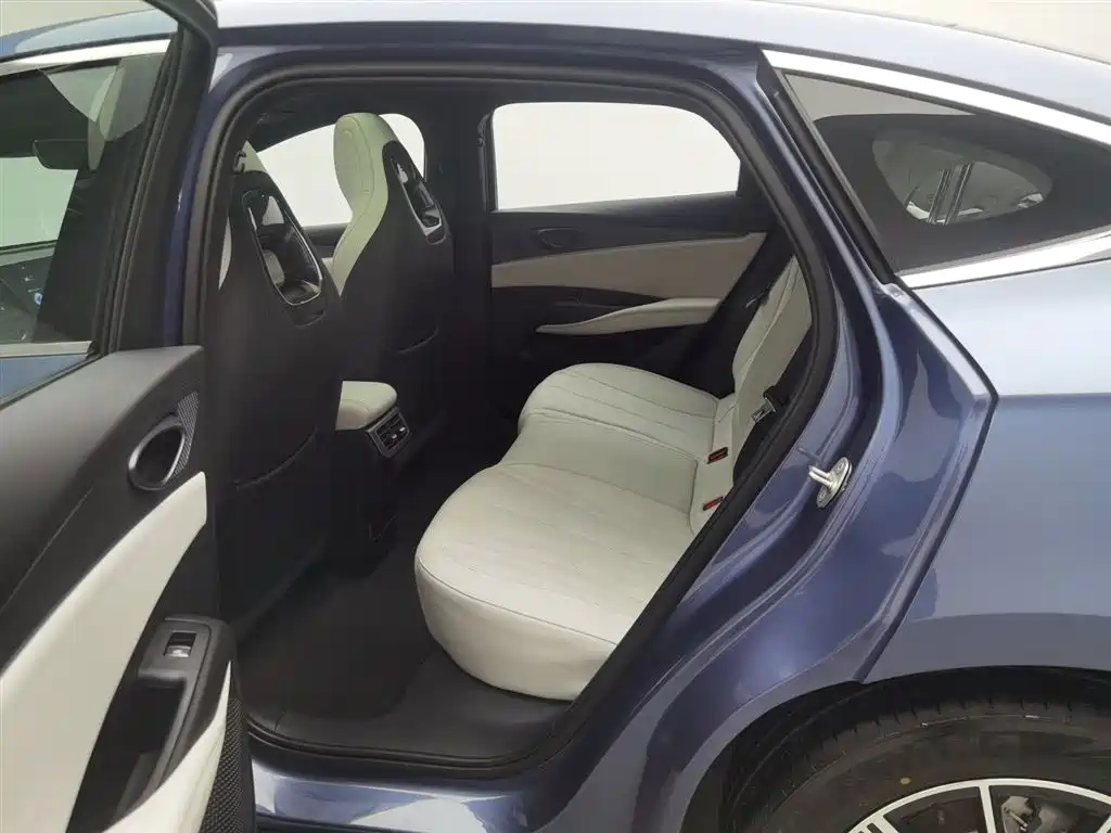 BYD SEAL 06 NEW ENERGY