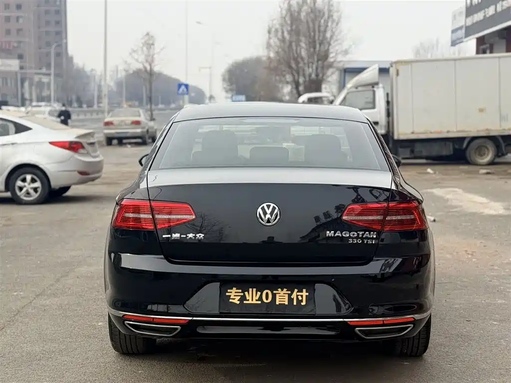Volkswagen Magotan 2017 330TSI DSG Luxury фото 5