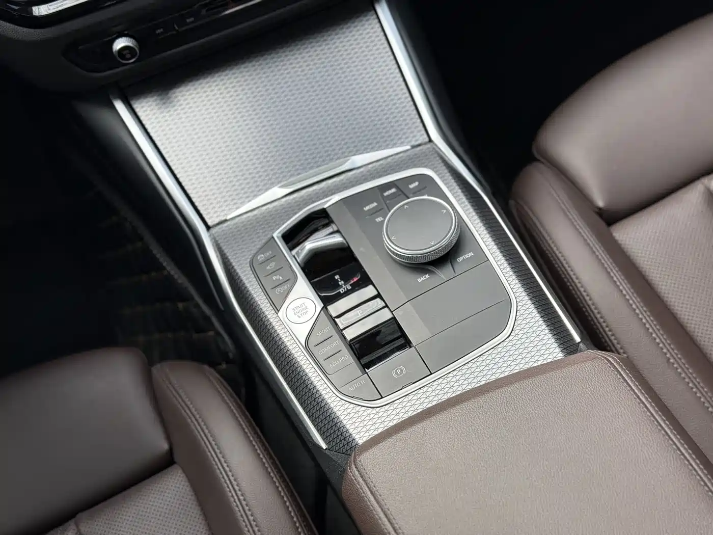 BMW 3 Series 2023 325Li M Sport Black Night Package фото 8