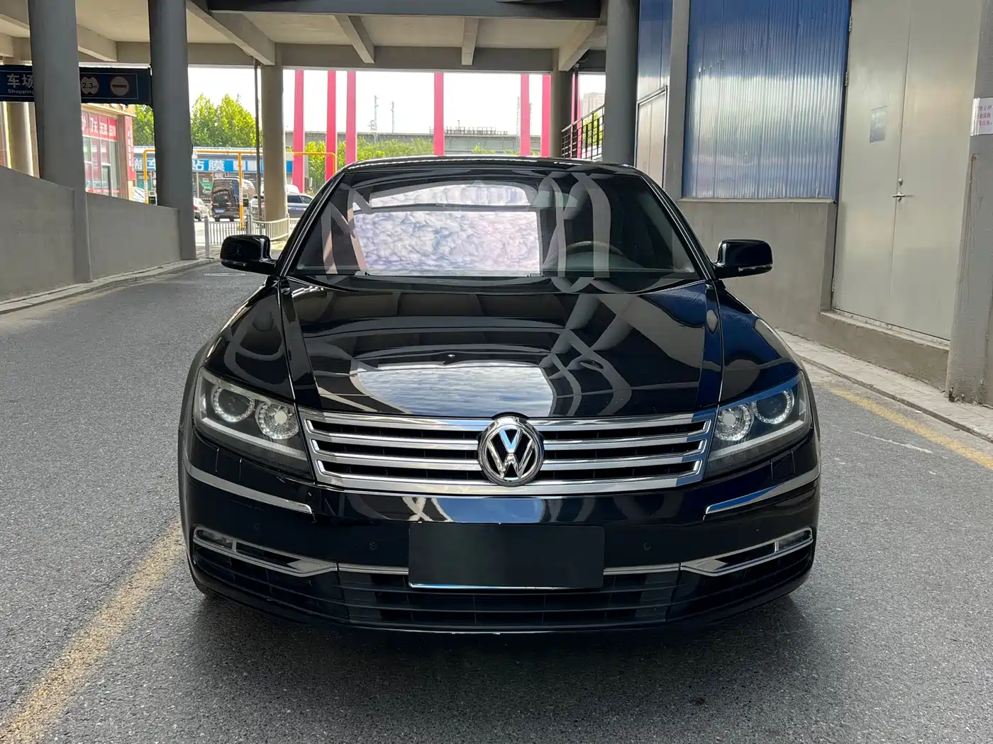 Volkswagen Phaeton 2015 2012 4.2L Luxury Custom