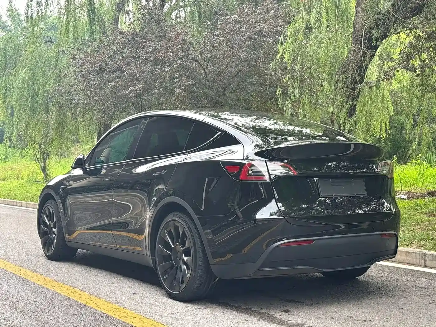Фото 8 - Tesla Model Y