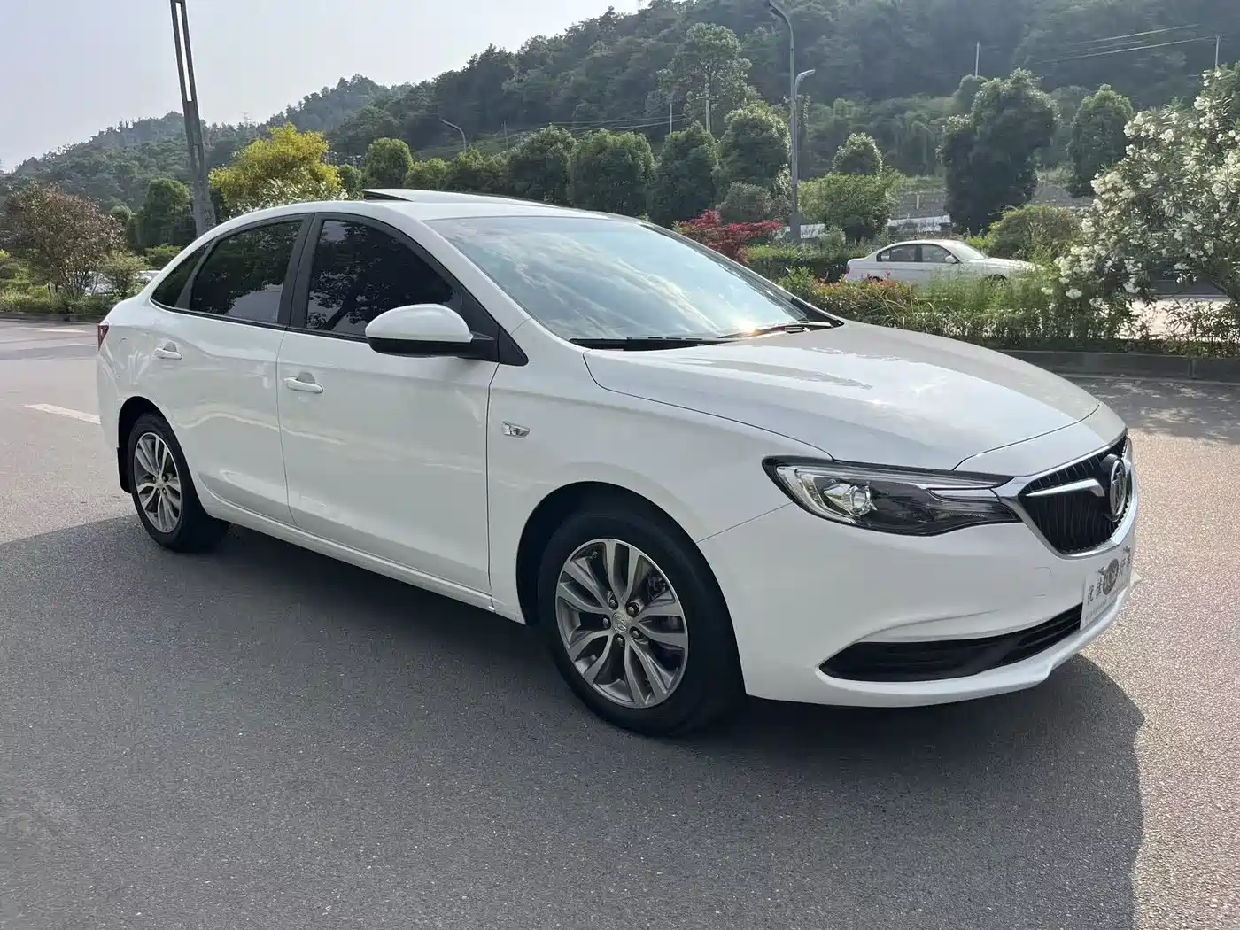 Buick Excelle 2021 1.3T Auto Mild Hybrid Elite фото 3