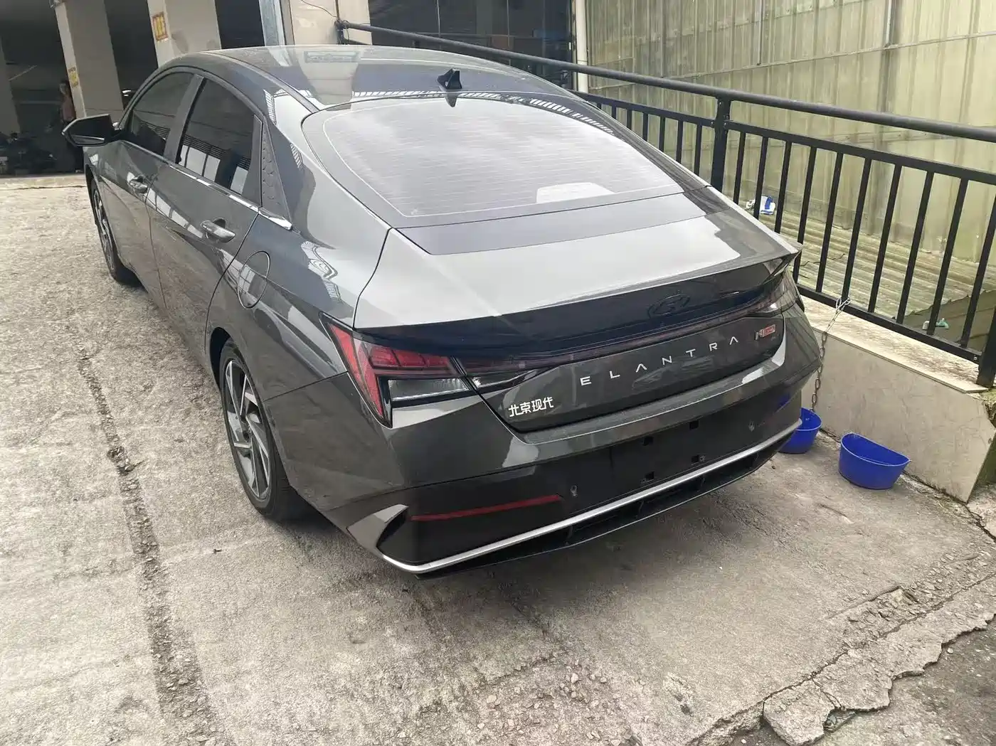 Hyundai Elantra 2023 1.5L CVT GLX Elite Edition фото 9