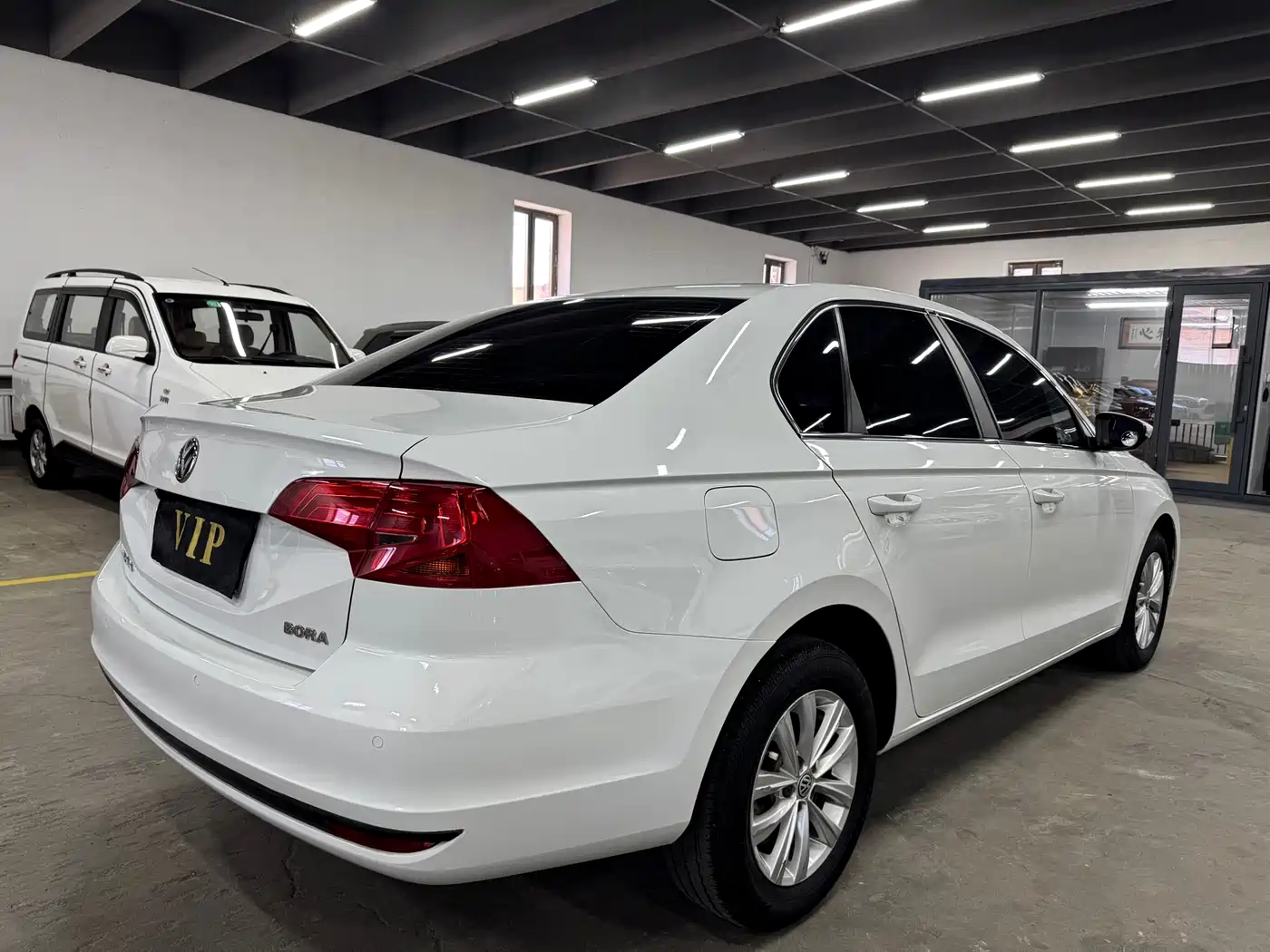 Volkswagen Bora 2016 Model 1.6L Automatic Fashion фото 7