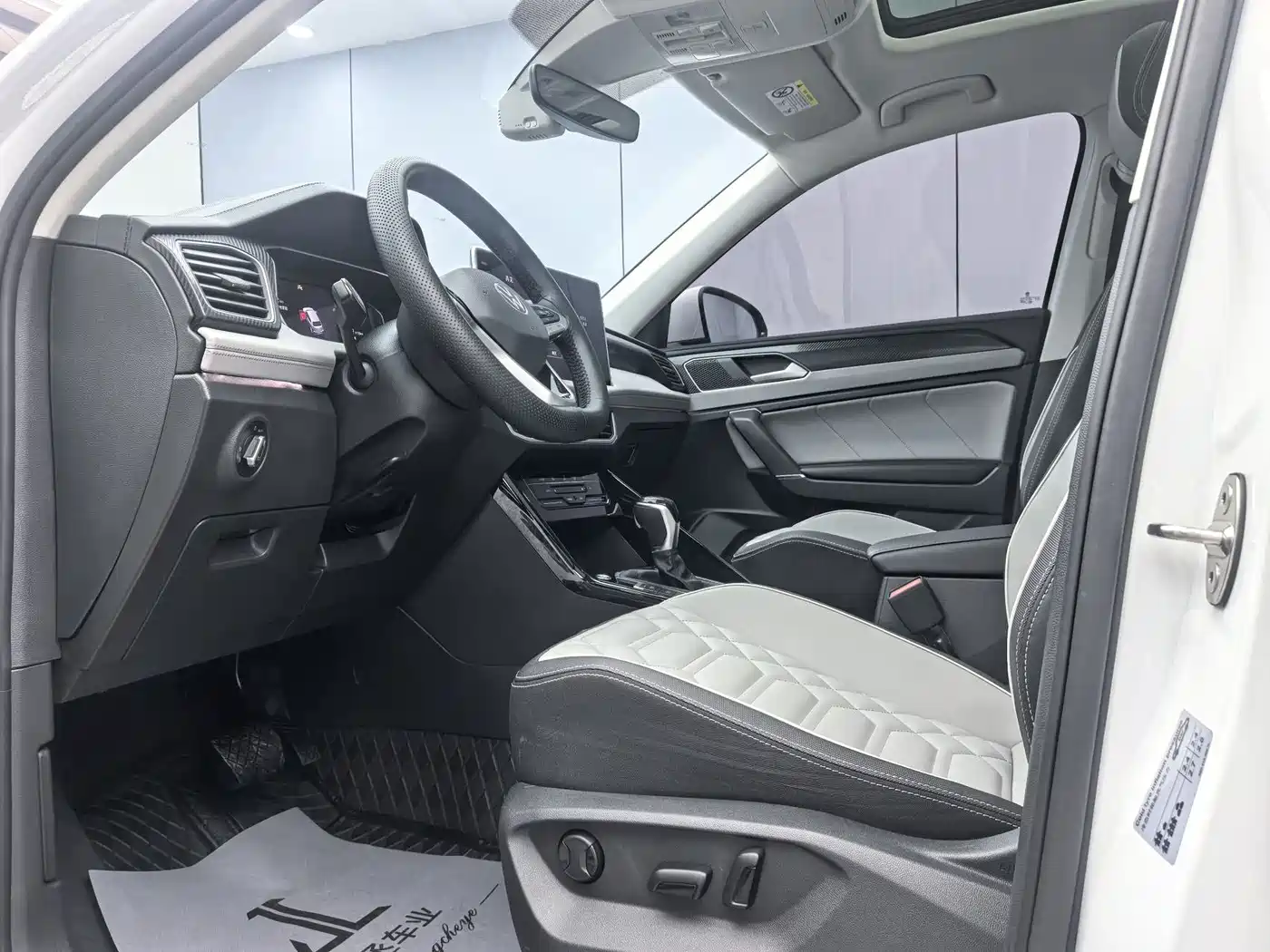 Volkswagen Tayron 2023 280TSI 2WD Luxury Plus Advanced Edition фото 7