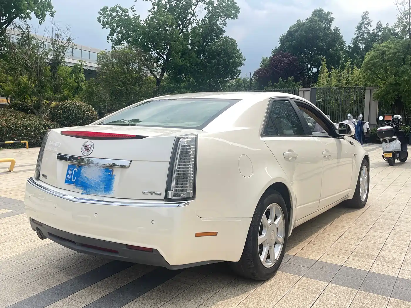 Cadillac CTS (Import) 2009 Model 2.8 Elite Sport Sunroof Version фото 10