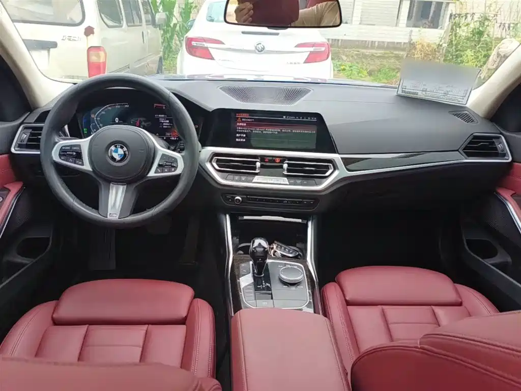 BMW 3-SERIES