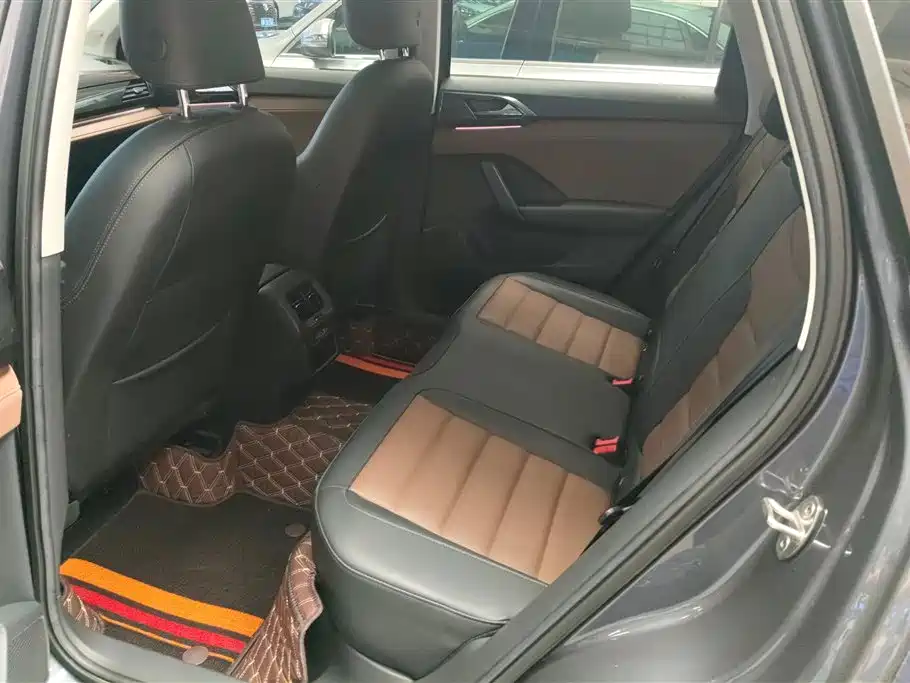 Volkswagen Tharu 2019 Model 330TSI 4WD Flagship Edition China VI фото 11