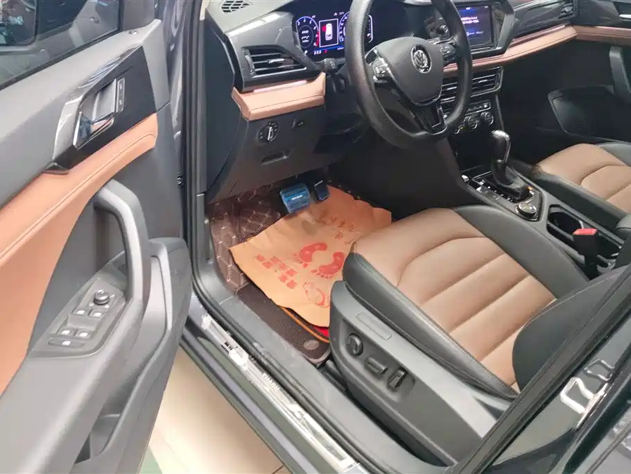 Volkswagen Tharu 2019 Model 330TSI 4WD Flagship Edition China VI фото 9