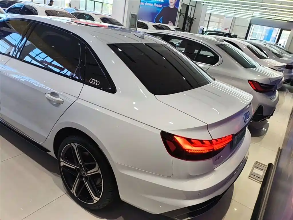 Audi A4L 2024 40 TFSI Luxury Dynamic фото 5