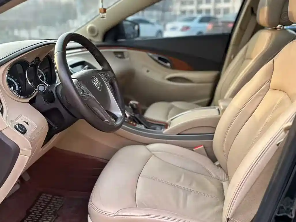 Buick LaCrosse 2012 Model 2.4L SIDI Comfort фото 5