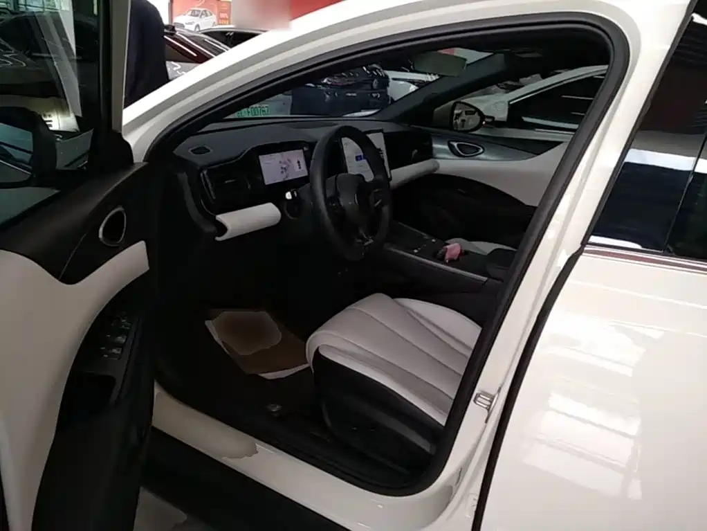 صورة 15 - BYD Seal 06 New Energy