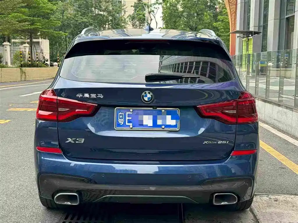 Photo 5 - BMW X3