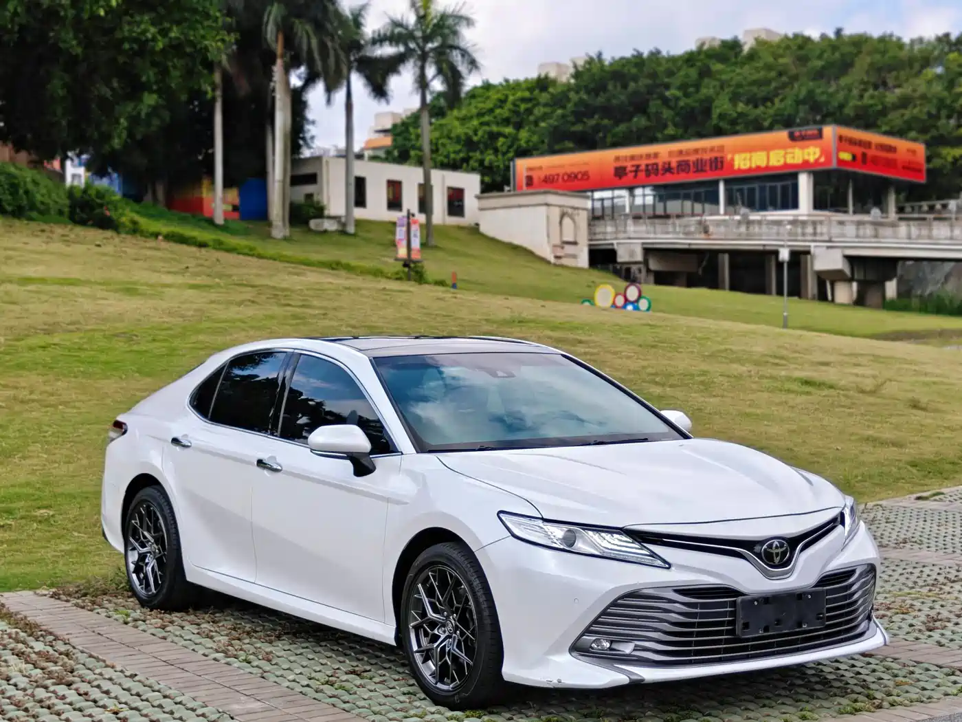 Toyota Camry 2019 2.5G Luxury (China V) фото 3
