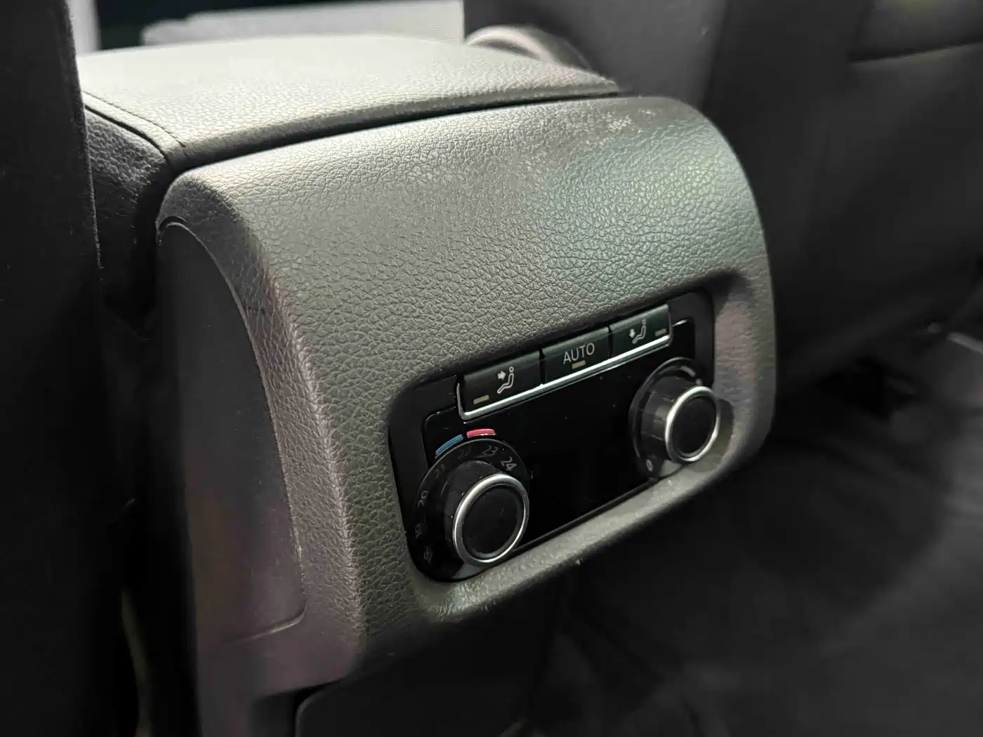 Volkswagen Sharan 2014 2.0TSI Standard фото 19