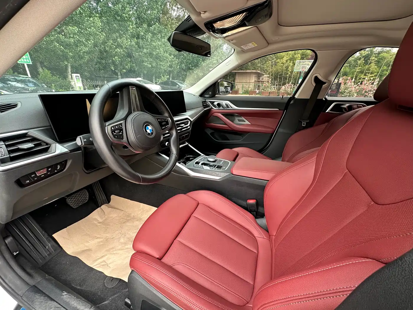BMW 4 Series 2023 425i Gran Coupe M Sport Shadowline Package фото 9