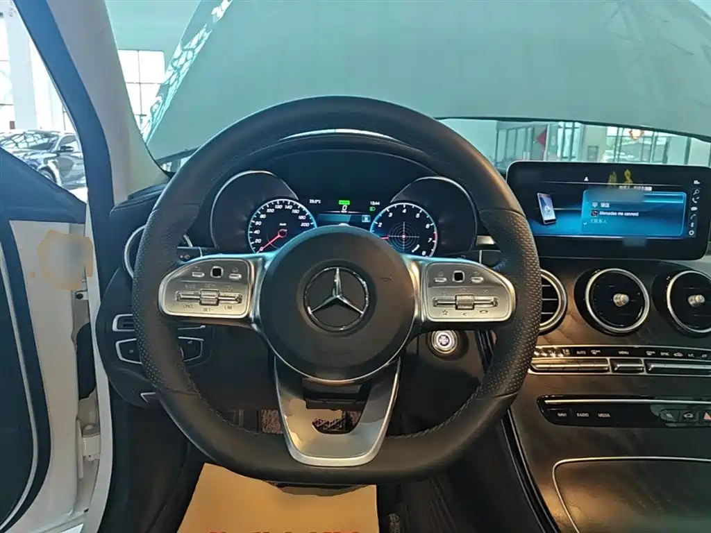 MERCEDES-BENZ CLASS C