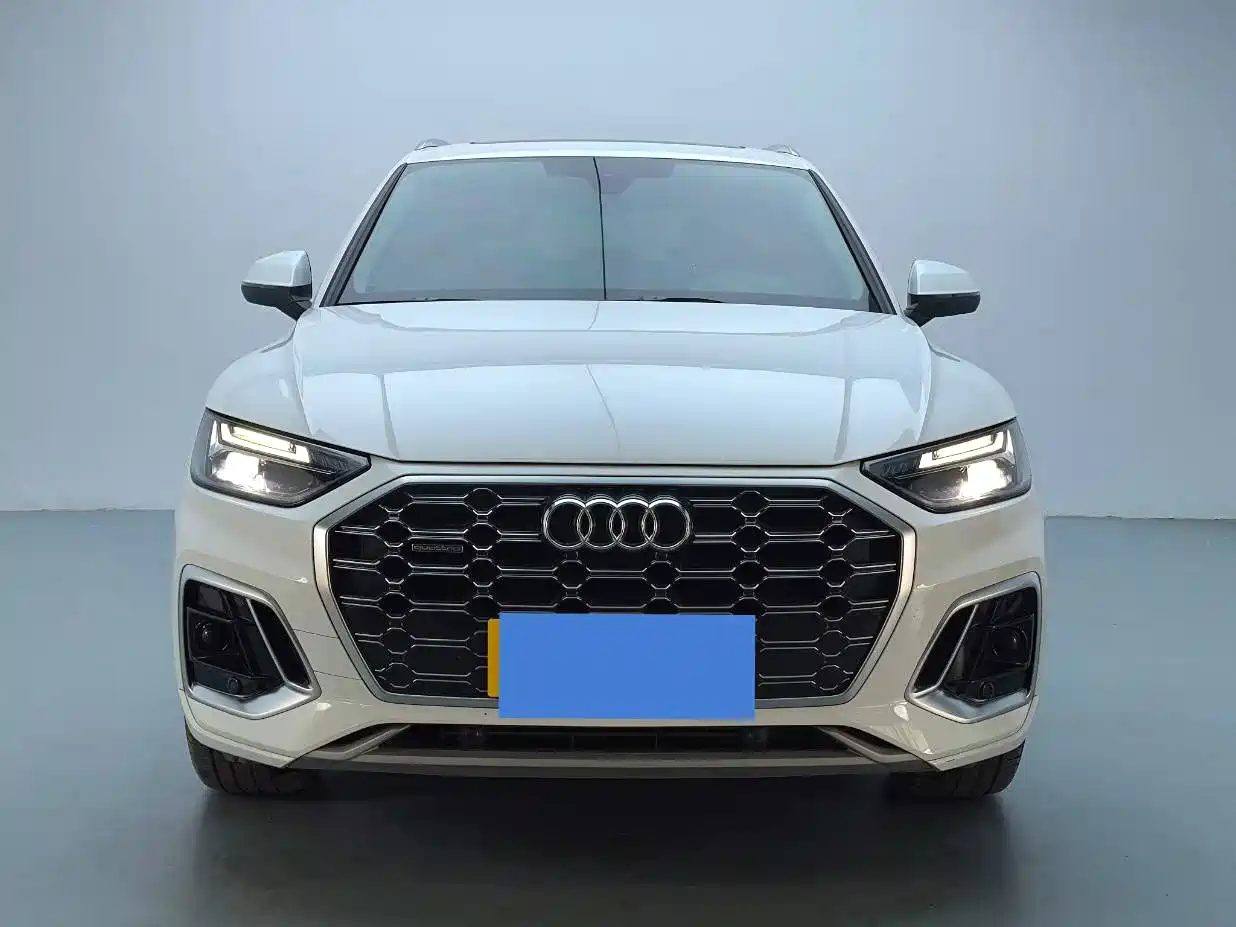 Audi Q5L 2024 Model 40 TFSI Fashion Dynamic фото 2