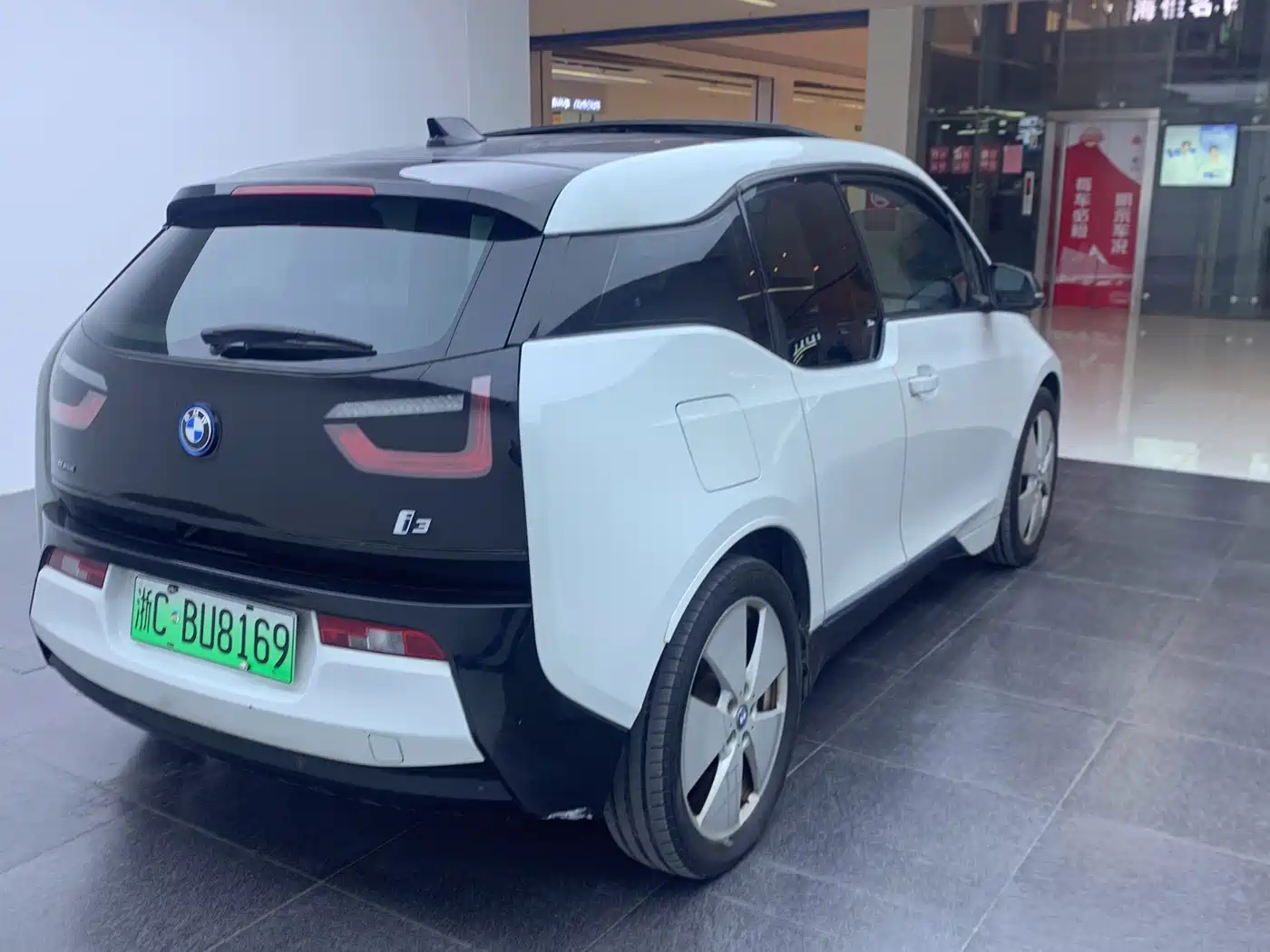 BMW I3