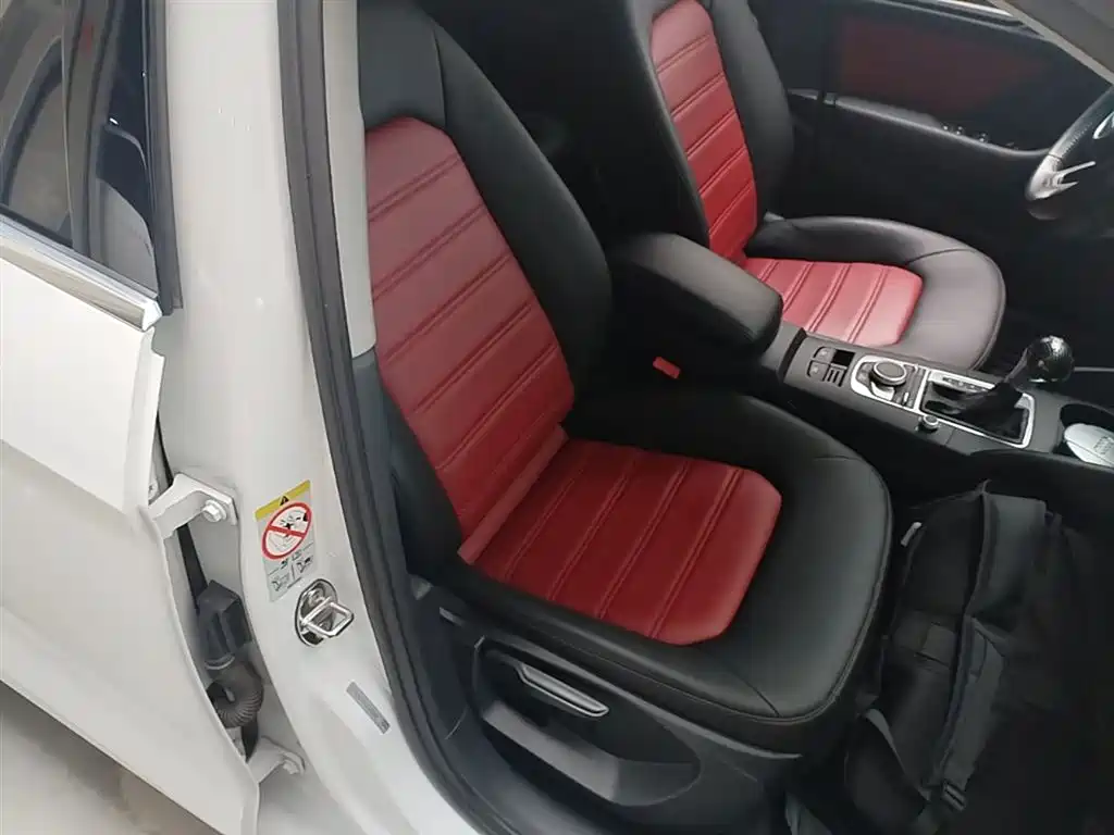 Audi A3 2018 30th Anniversary Limousine 35 TFSI Progressive фото 25