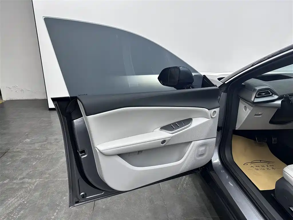 ARCFOX EXTREME FOX POLAR FOX ALPHA S5