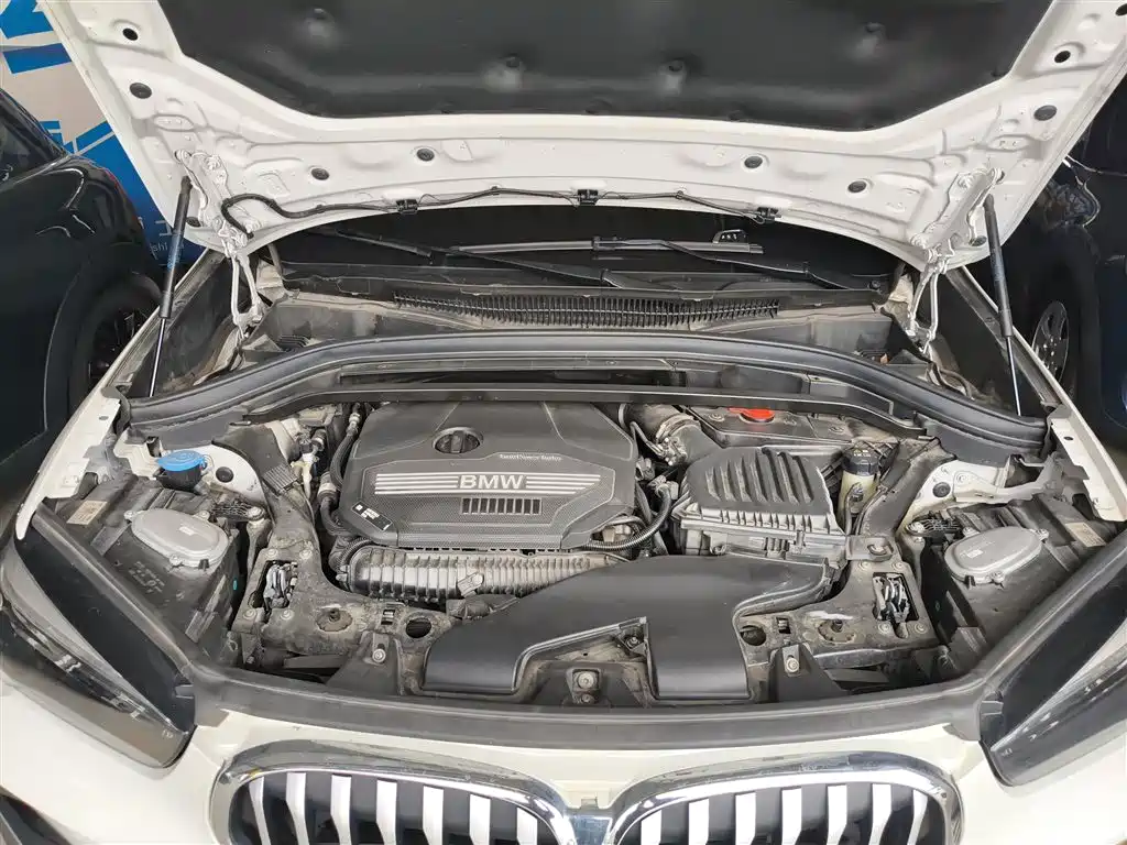 BMW X1 2022 sDrive25Li Leading фото 16