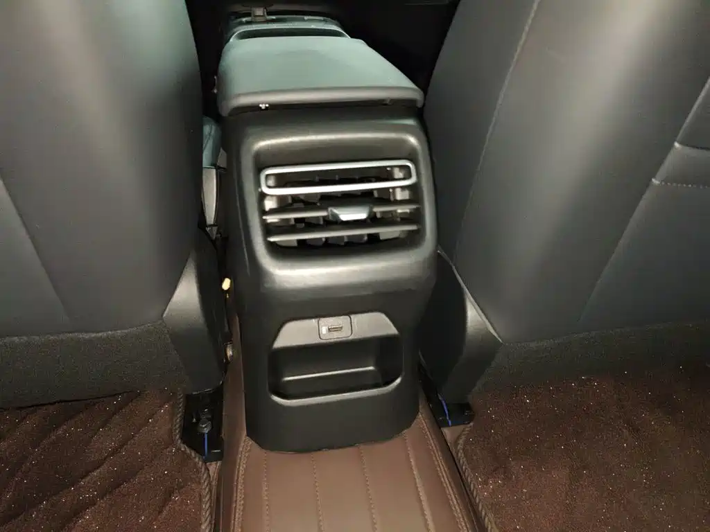 Changan Yida 2024 2023 Blue Whale NE 1.5T GDI DCT Pilot