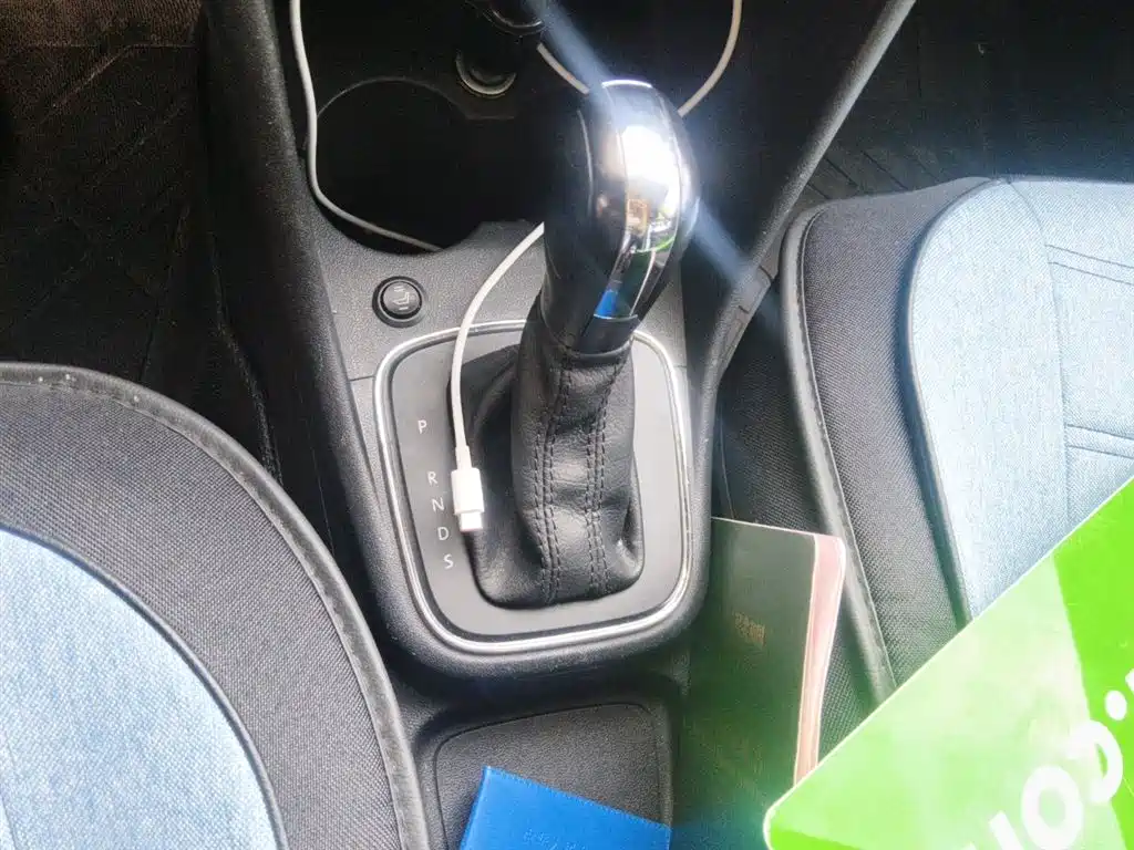 Volkswagen Polo 2016 1.4L Automatic Trend фото 7
