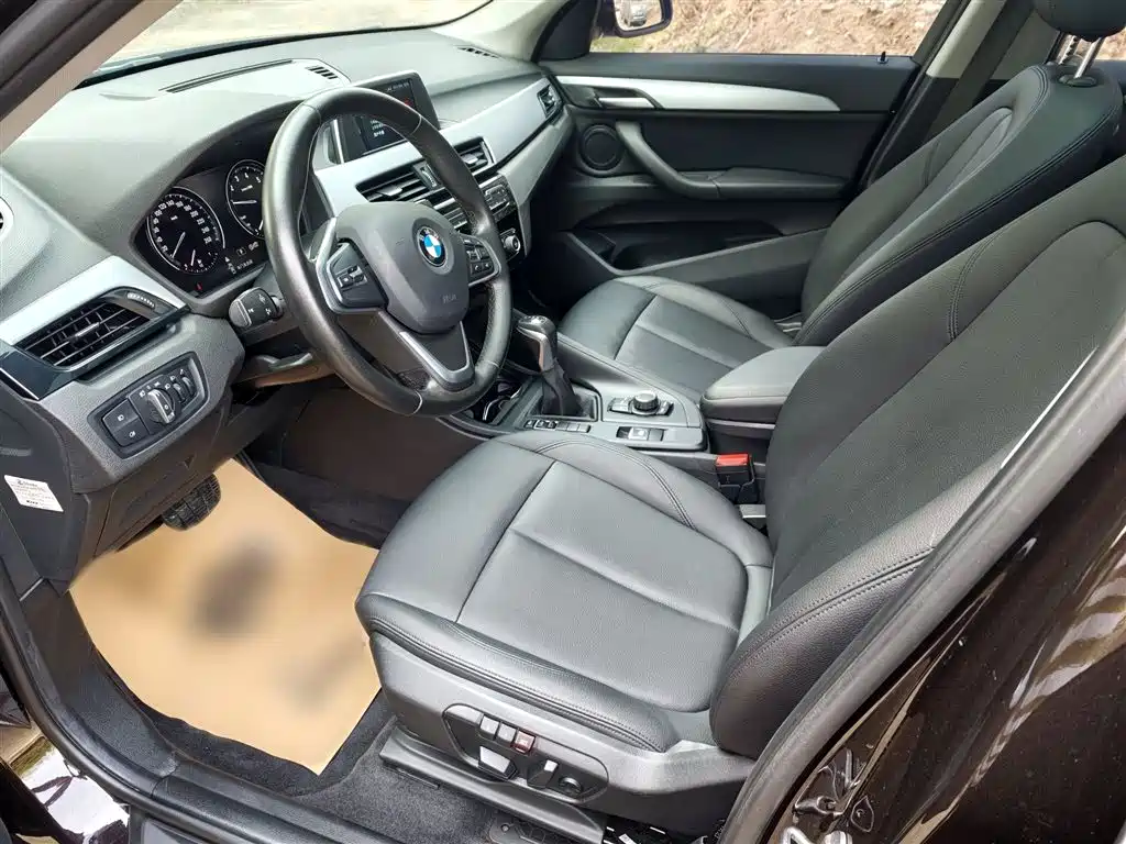 BMW X1 2019 sDrive18Li Fashion Model фото 11
