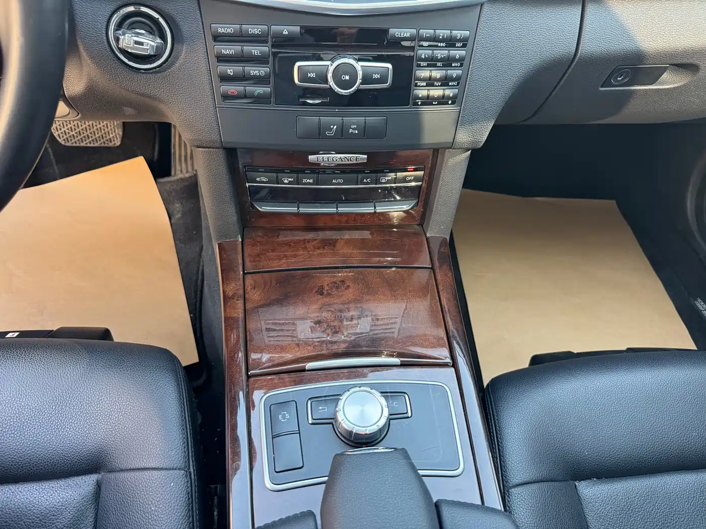 Mercedes-Benz E-Class 2013 Model E 260 L CGI Elegance фото 17