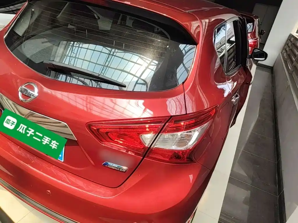 Фото 7 - Nissan Tiida