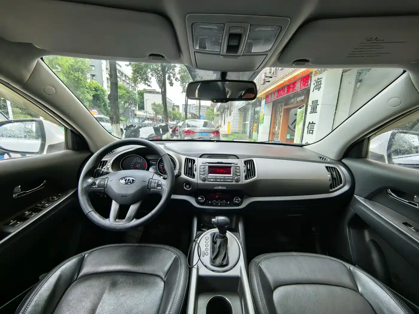 Kia Sportage 2016 2.0L Automatic 2WD GLS фото 9