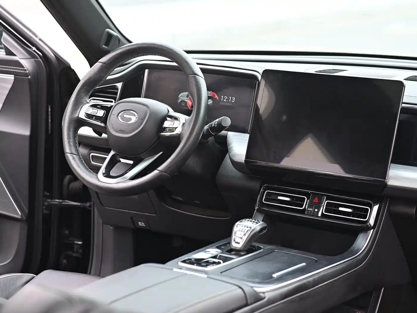 GAC Trumpchi Trumpchi GS8 2022 Pilot Series 2.0TGDI 2WD Premium Edition (7-Seater) фото 6