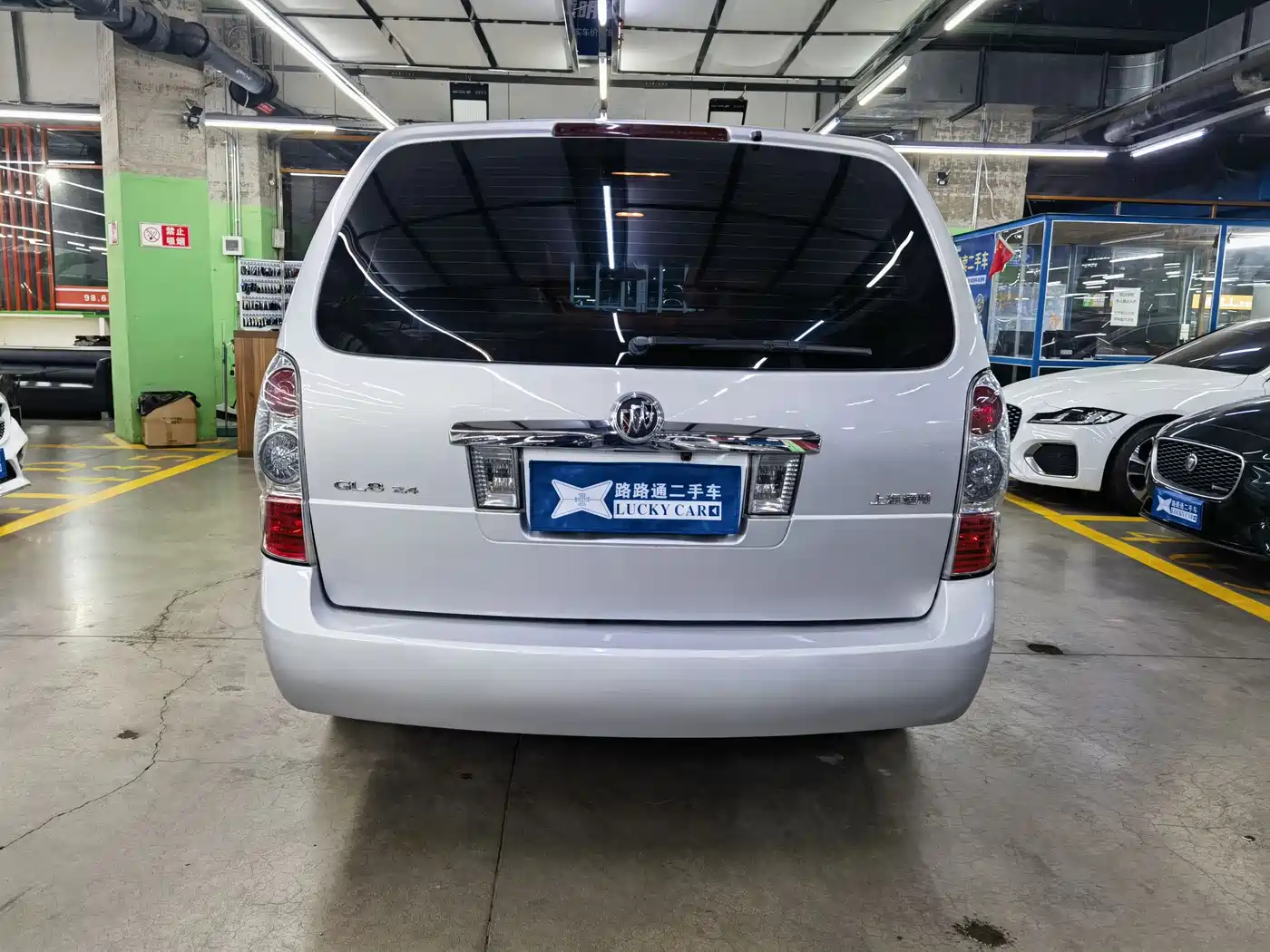 Buick GL8 2014 2.4L Classic Edition фото 5