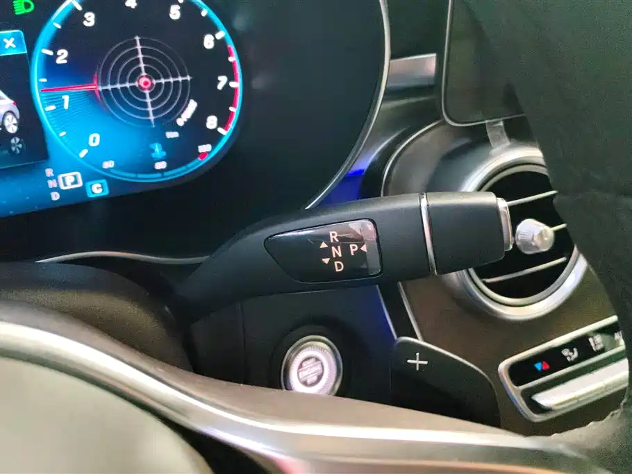 Mercedes-Benz GLC 2021 GLC 260 L 4MATIC Luxury фото 16