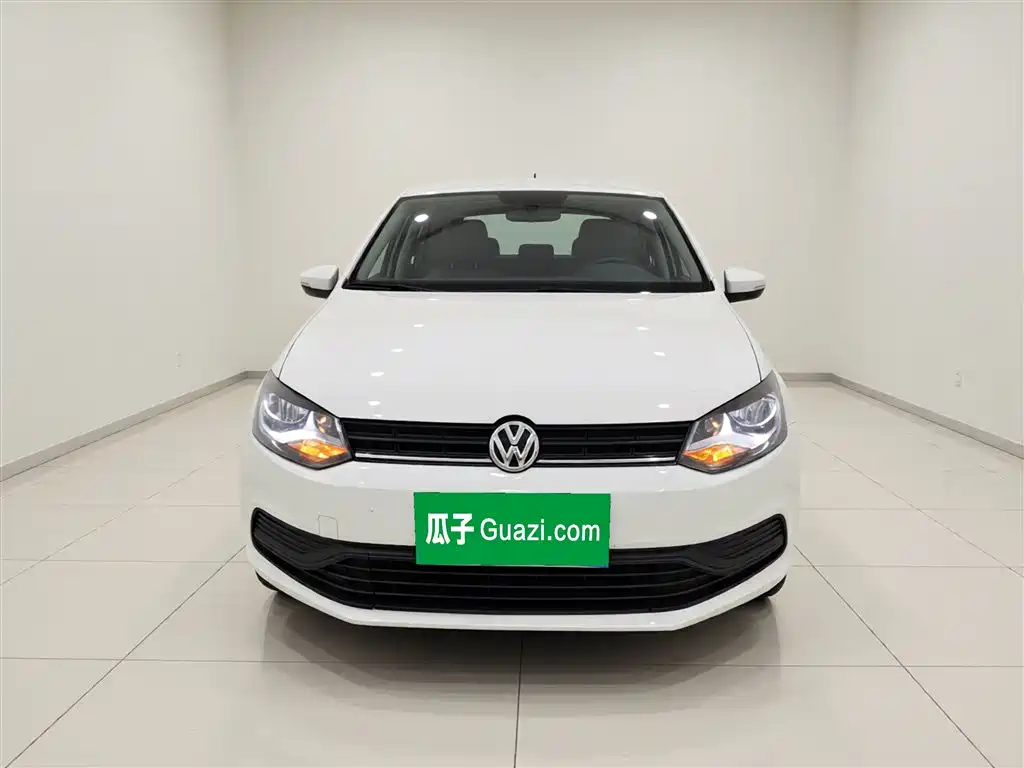 Volkswagen Polo 2016 1.4L Manual Trend фото 3