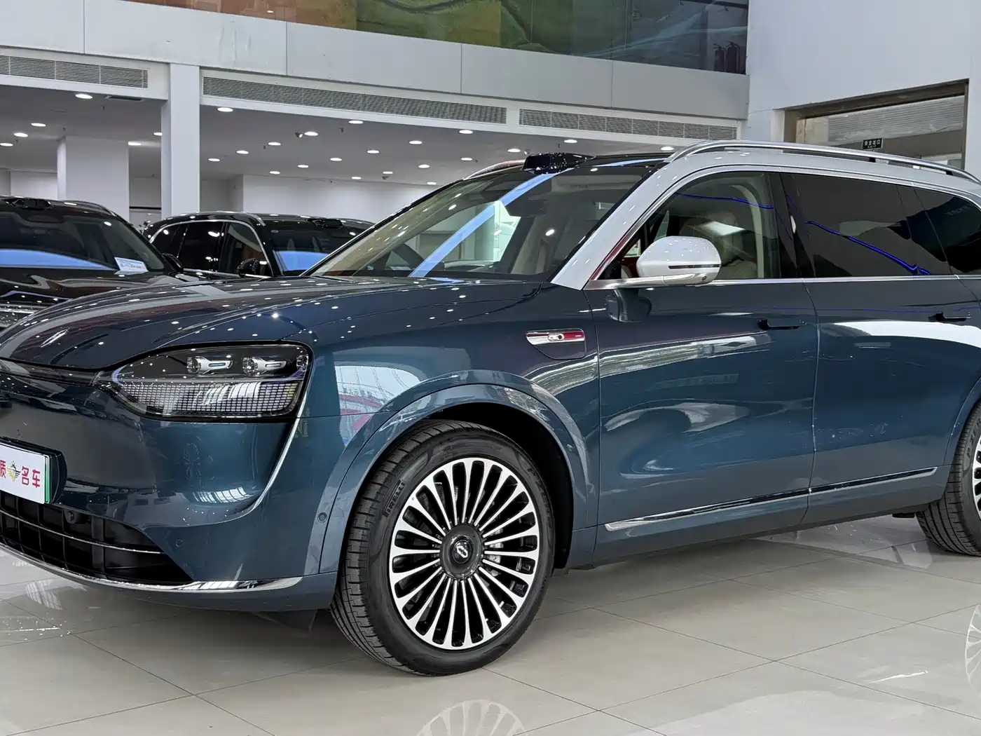 AITO Wenjie AITO M9 2024 Extended Range Ultra 42kWh 6-Seater фото 2