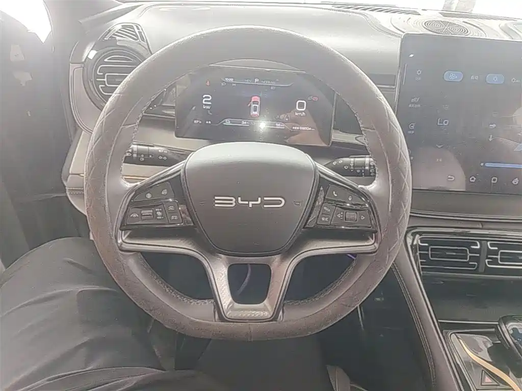 BYD Frigate 07 2023 DM-i 100KM Premium фото 11
