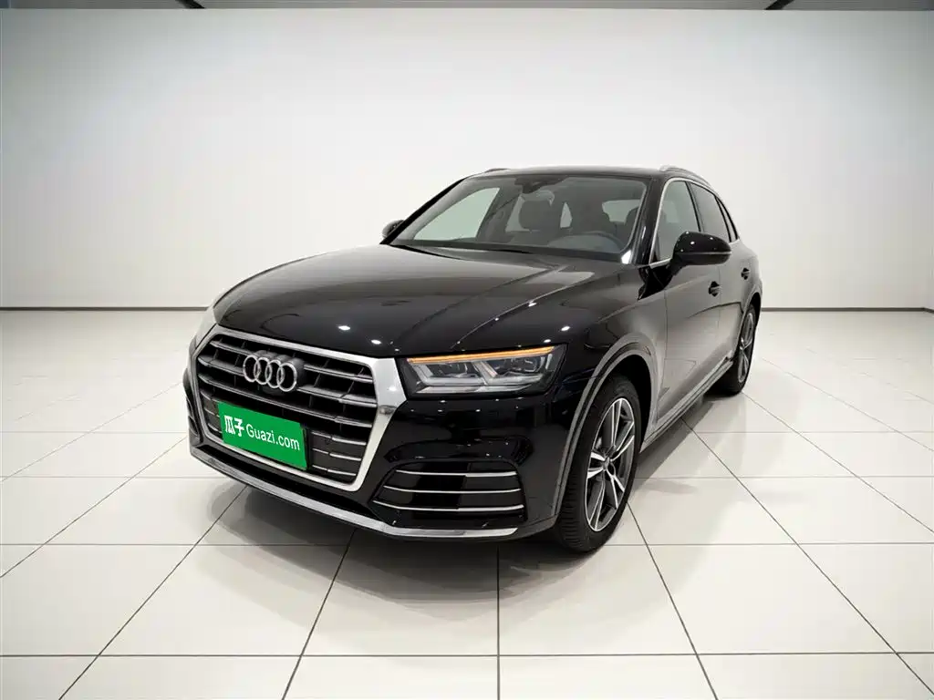Audi Q5L 2020 45 TFSI Exclusive Fashion фото 2