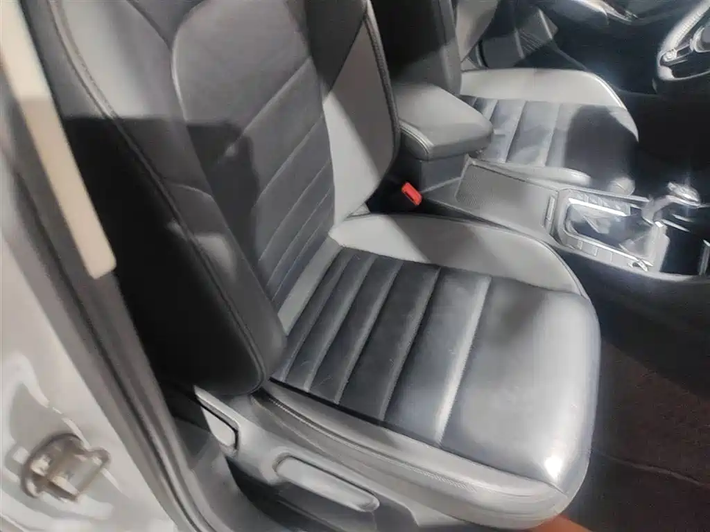 Volkswagen Sagitar 2020 280TSI DSG Comfort China VI фото 20
