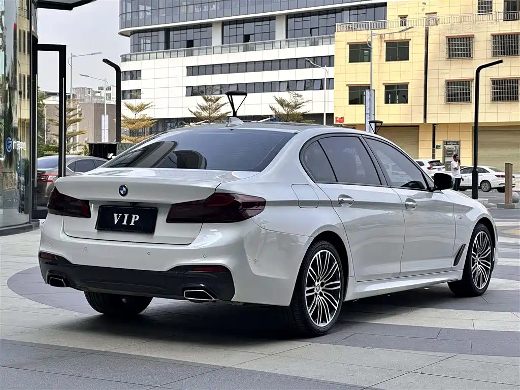 BMW 5 Series 2018 Facelift 530Li Exclusive M Sport Package фото 9