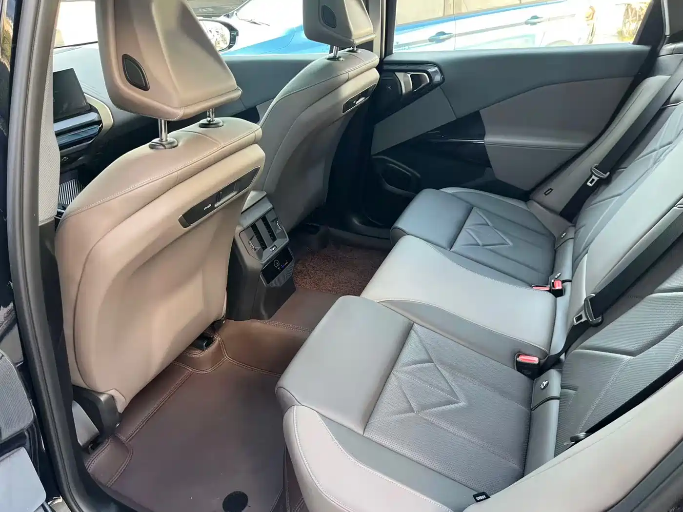 BMW X3 2025 xDrive30L Premium M Sport Package фото 23