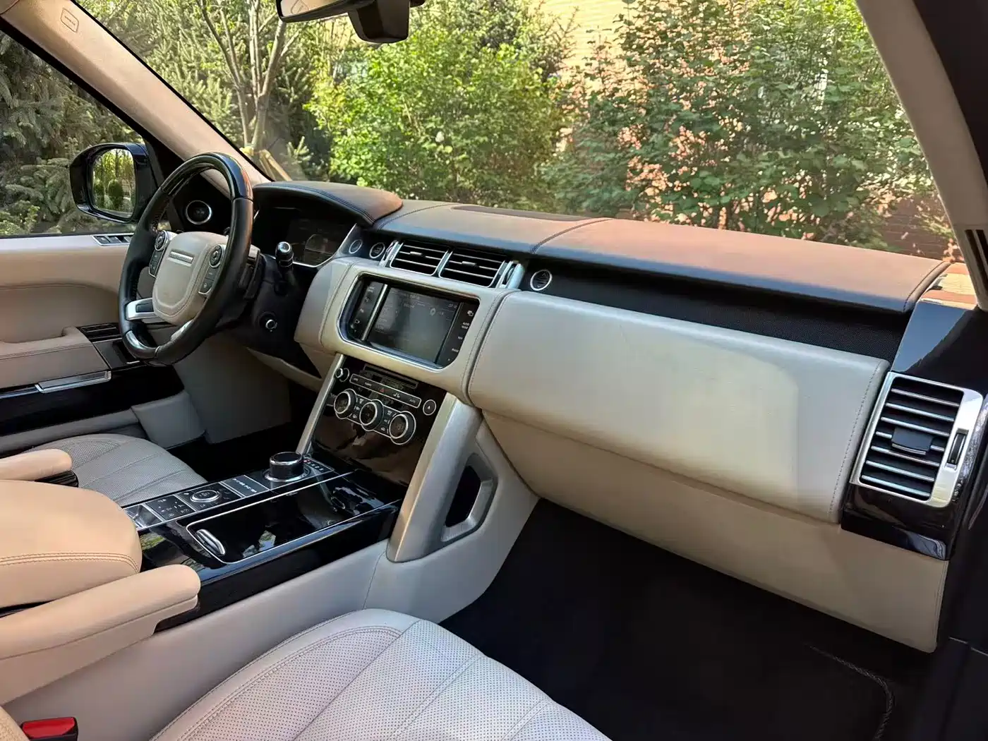 Land Rover Range Rover 2014 3.0 TDV6 Vogue фото 12