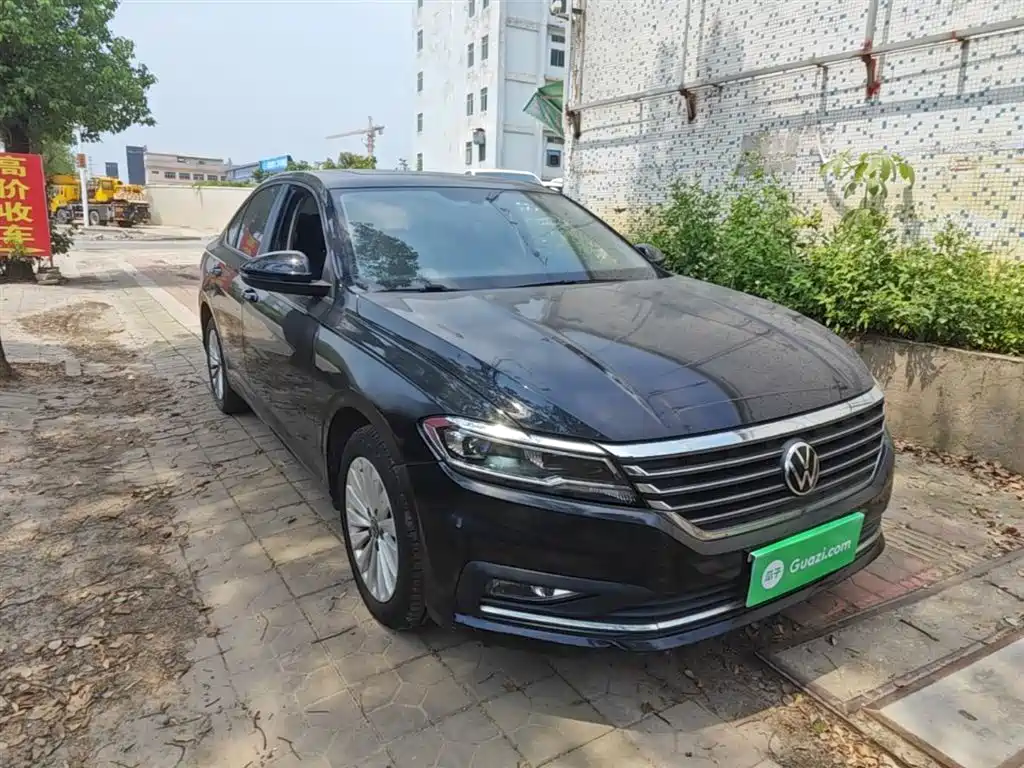 Volkswagen Lavida 2021 1.5L Automatic Vision Edition фото 4