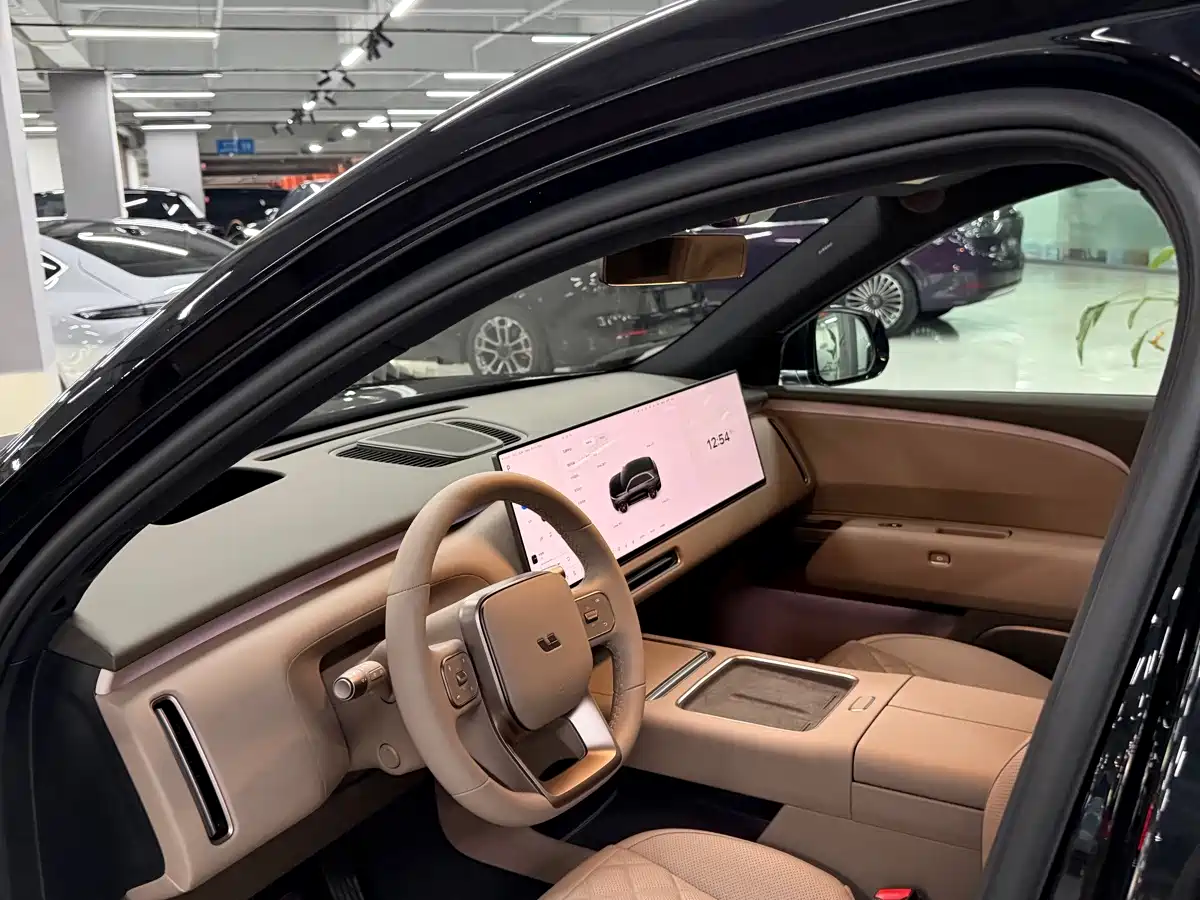 Li Auto L8 2026