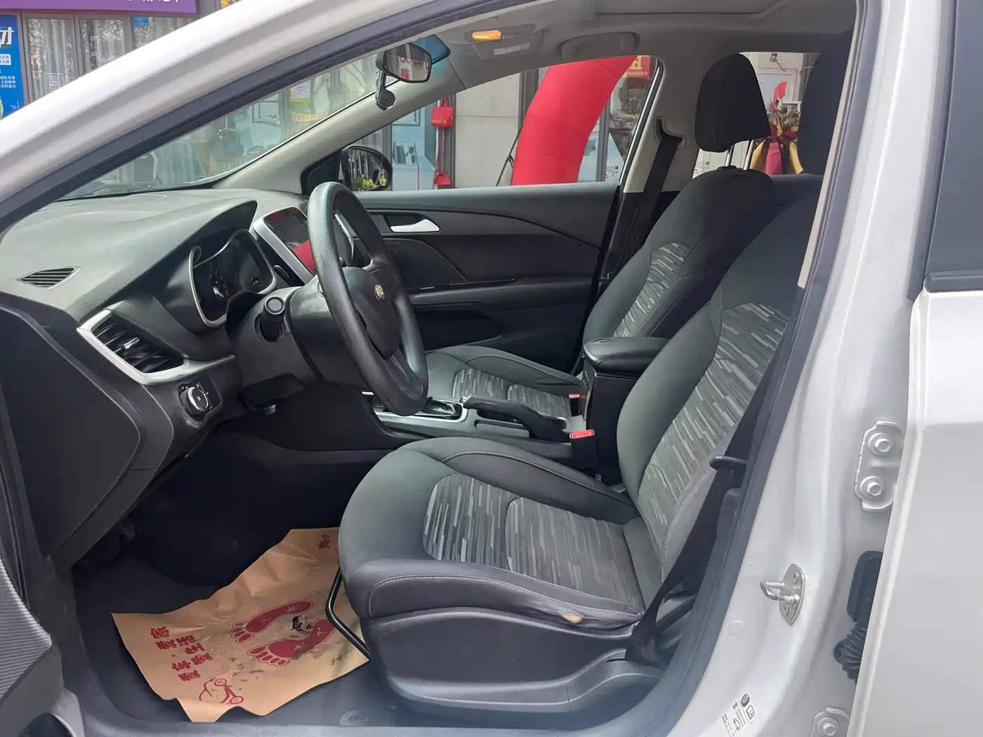 Chevrolet Cavalier 2018 320 Auto Enjoy Sunroof Edition фото 9